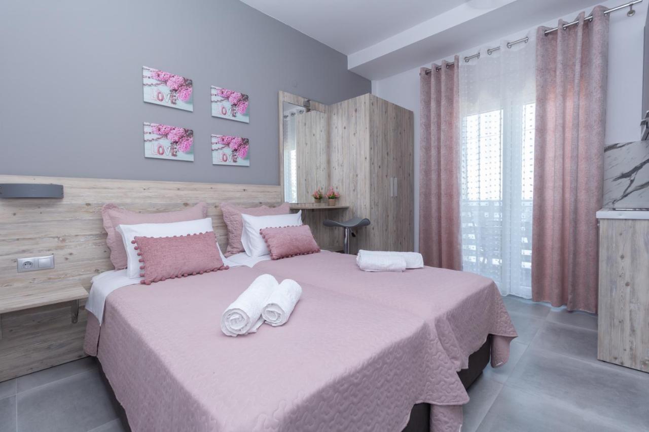 Golden Seaside 1 Apartman Néa Róda Kültér fotó