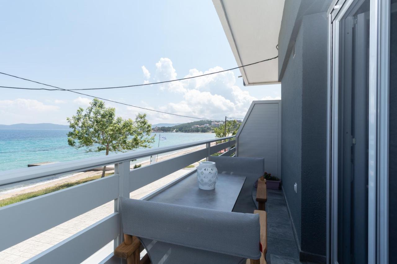 Golden Seaside 1 Apartman Néa Róda Kültér fotó